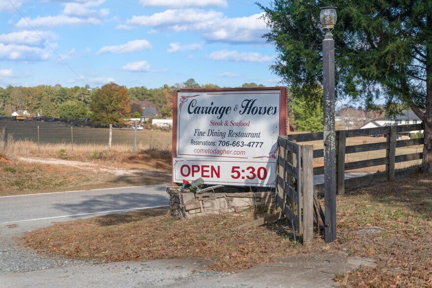 More Photos Of 607 Butts Mill Rd, Pine Mountain General Retail For Sale