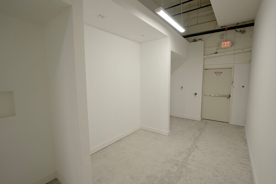 More Photos Of 1355 Palmetto St, Los Angeles Loft Creative Space For Lease