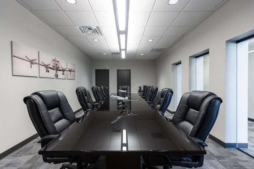 More Photos Of 1928 Union Blvd, Allentown Manufacturing For Lease