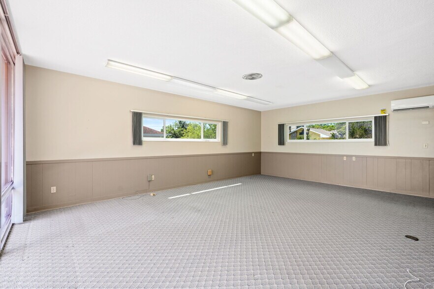 More Photos Of 1510 Dr. Martin Luther King Jr St N, Saint Petersburg Office For Sale