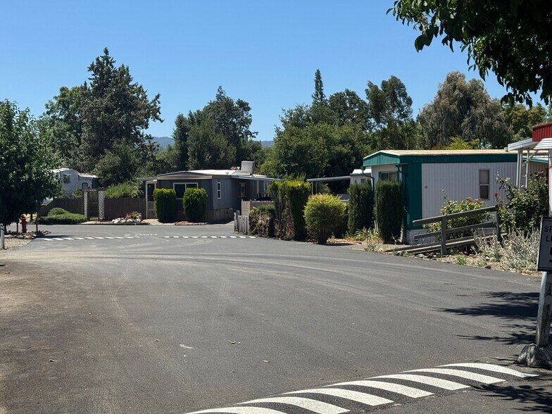 More Photos Of 5495 5th St, Kelseyville Manufactured Housing Mobile Home Park For Sale