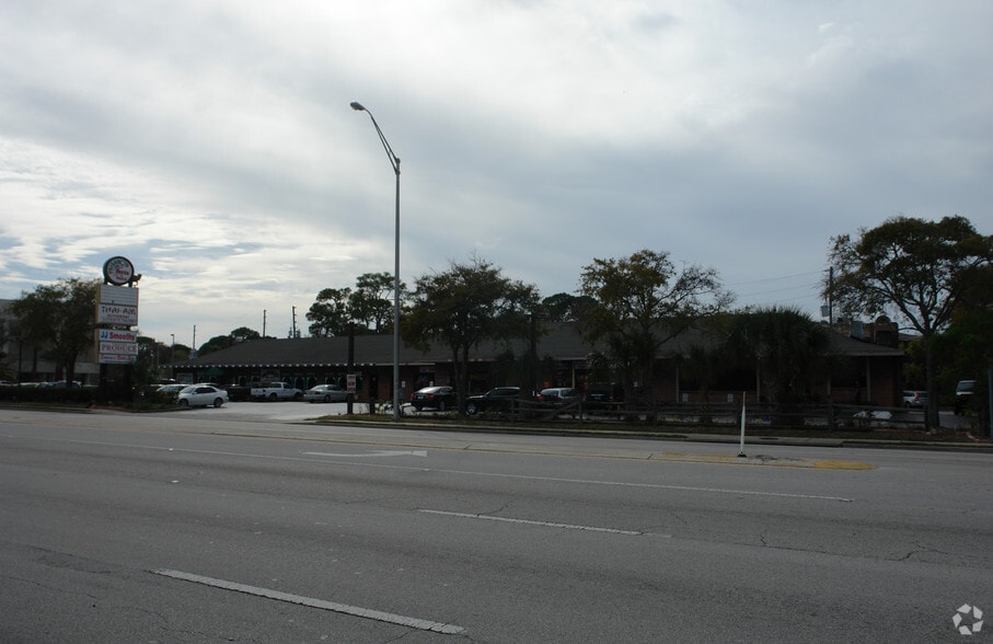 More Photos Of 6000 4th St, Saint Petersburg Storefront For Lease