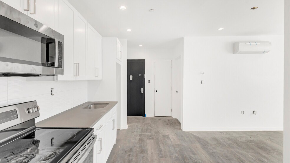 More Photos Of 12924 Merrick Blvd, Jamaica Apartments For Sale