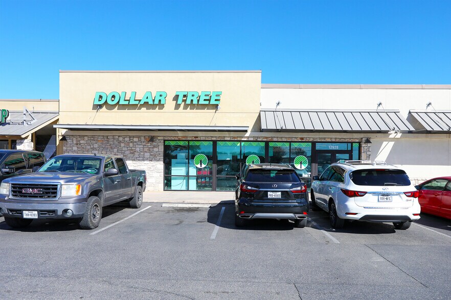 More Photos Of 12908-12932 Bandera Rd, Helotes General Retail For Sale
