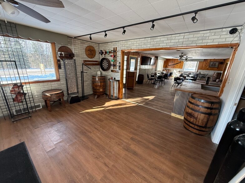 More Photos Of 1640 W US-2, Crystal Falls Restaurant For Sale