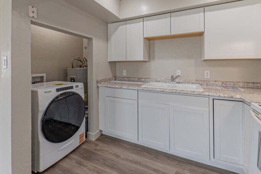 More Photos Of 1421 E Fillmore St, Phoenix Multifamily For Sale