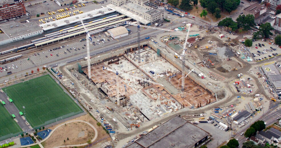 Primary Photo Of 1002 Station St, Vancouver Hospital For Lease