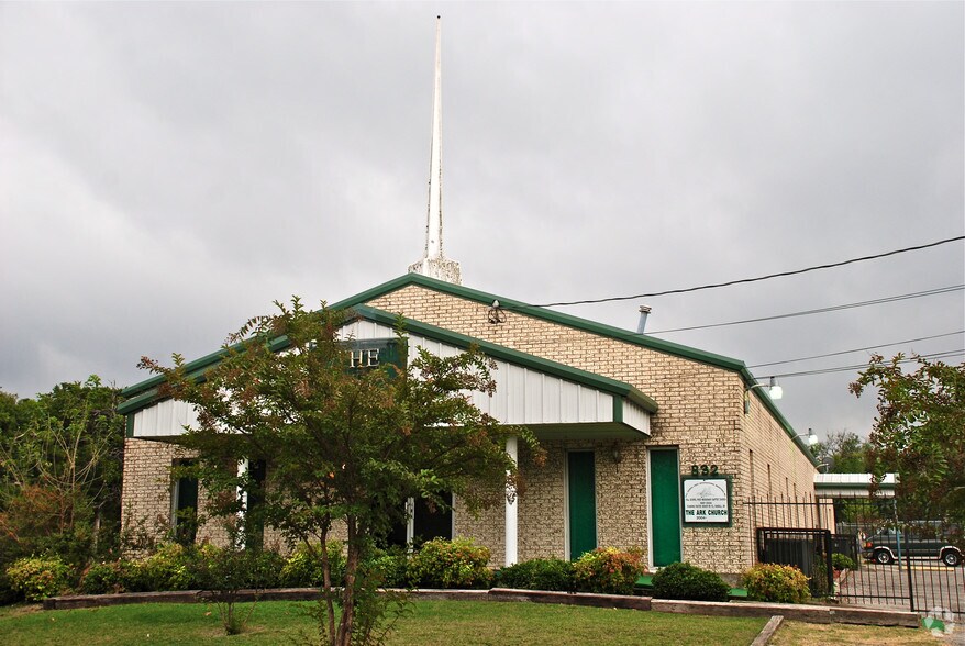 More Photos Of 832 Stella Ave, Dallas Religious Facility For Sale