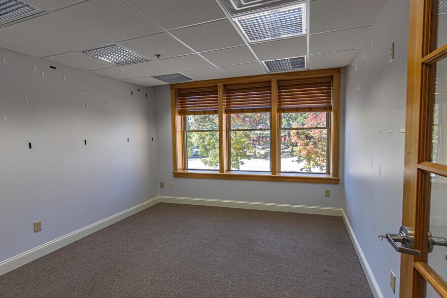 More Photos Of 9 May St, Bangor Medical For Sale