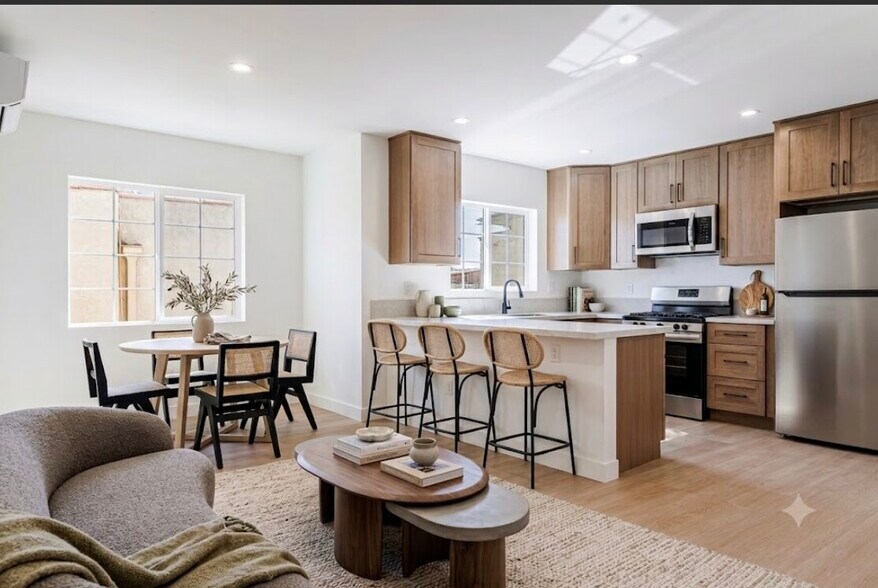 More Photos Of 4220 W Adams Blvd, Los Angeles Apartments For Sale