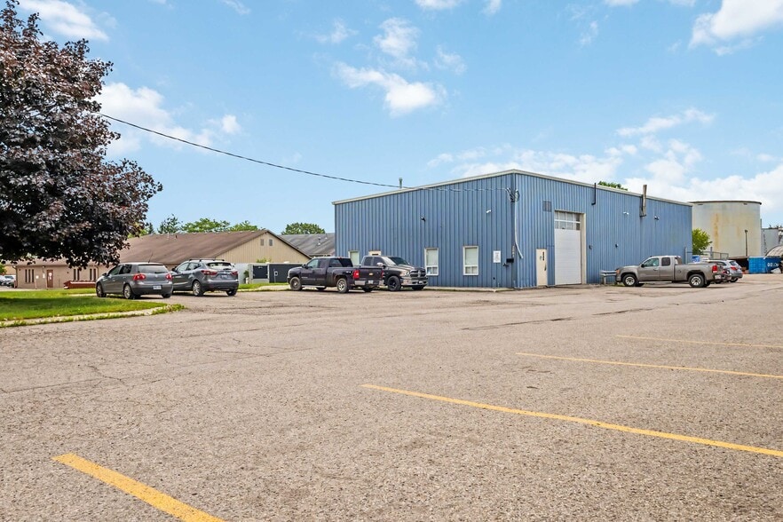 Primary Photo Of 2081 Piper Ln, London Industrial For Lease