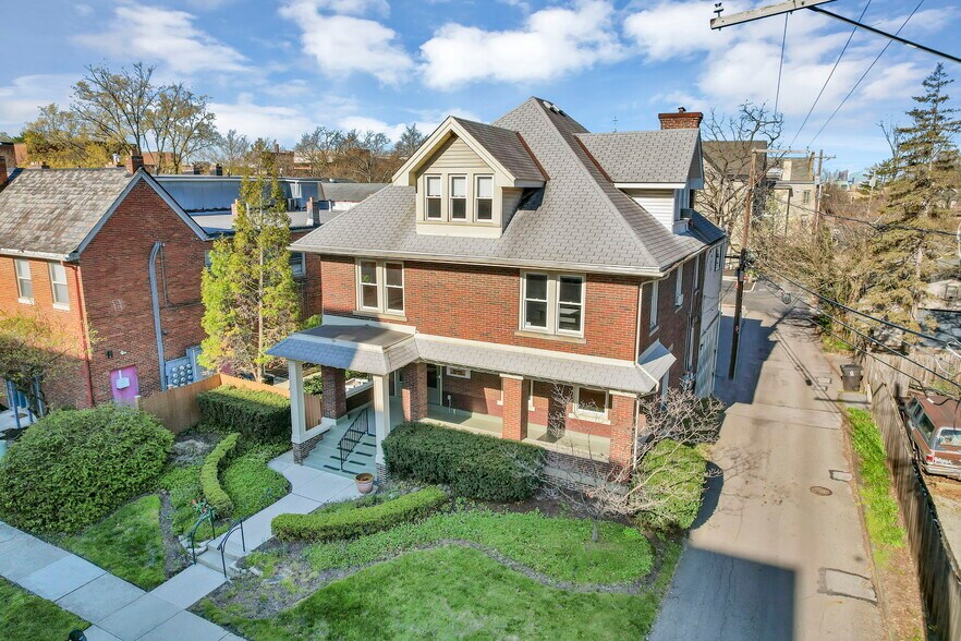 More Photos Of 563 S Dawson Ave, Columbus Loft Creative Space For Sale