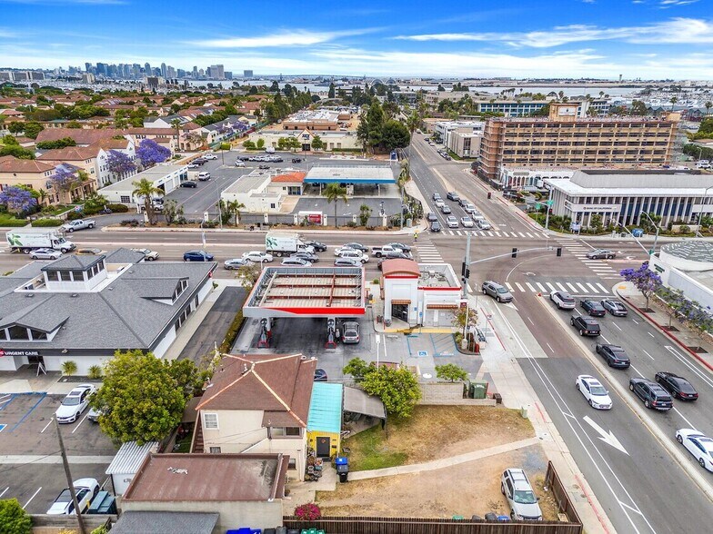 More Photos Of 3018-20 Nimitz Blvd, San Diego Specialty For Sale