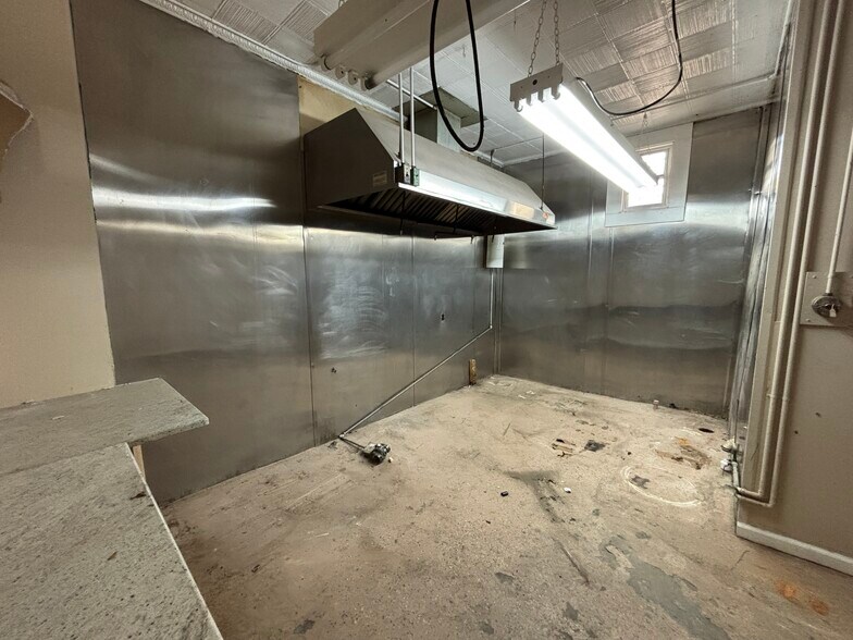 More Photos Of 50-52 Dales Ave, Jersey City Service For Lease