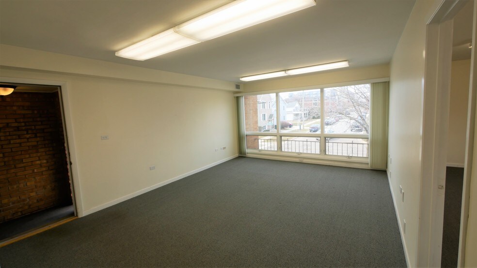 More Photos Of 175 N Washington St, Wheaton Office Residential For Sale