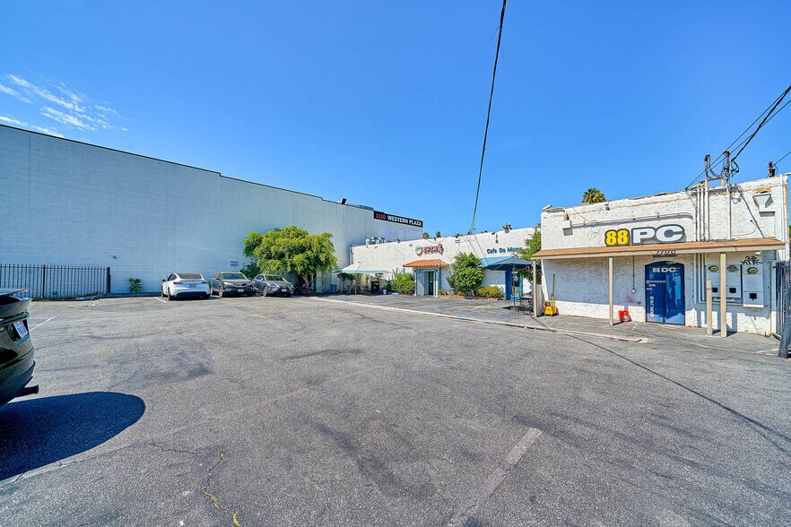 More Photos Of 1100 S Western Ave, Los Angeles Storefront For Sale