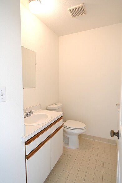More Photos Of 1122 Clement St, San Francisco Storefront Retail Office For Lease