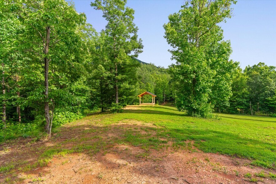 More Photos Of 2948 Holly Creek Cool Sprgs Rd, Chatsworth Specialty For Sale