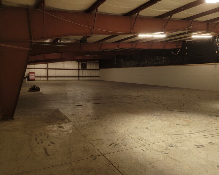 More Photos Of 25451 Fortran Dr, Punta Gorda Warehouse For Sale