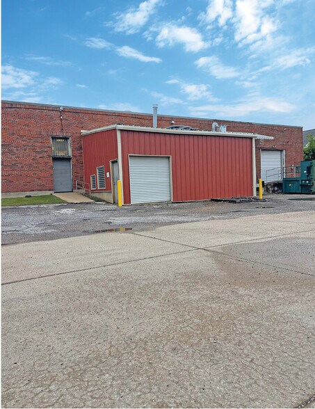 More Photos Of 594 Dr Ml King Jr Ave, Memphis Industrial For Sale