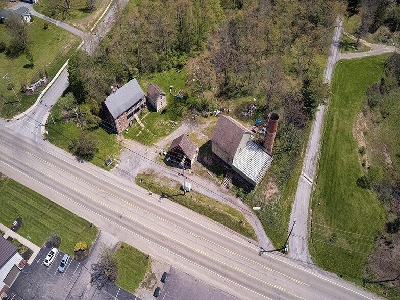 More Photos Of 333 Perry Hwy, Harmony Specialty For Sale