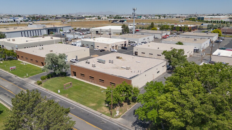 More Photos Of 2126 Printers Row, West Valley City Warehouse For Lease