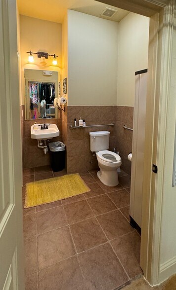 More Photos Of 753 Mid Cities Blvd, North Richland Hills Office For Sale