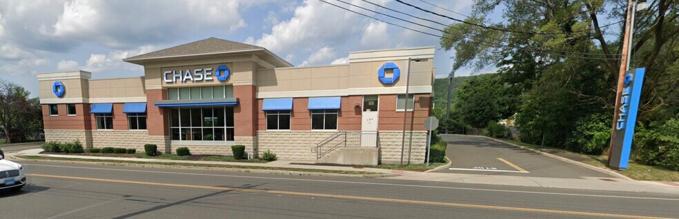 More Photos Of 149 Amity Rd, New Haven Bank For Sale