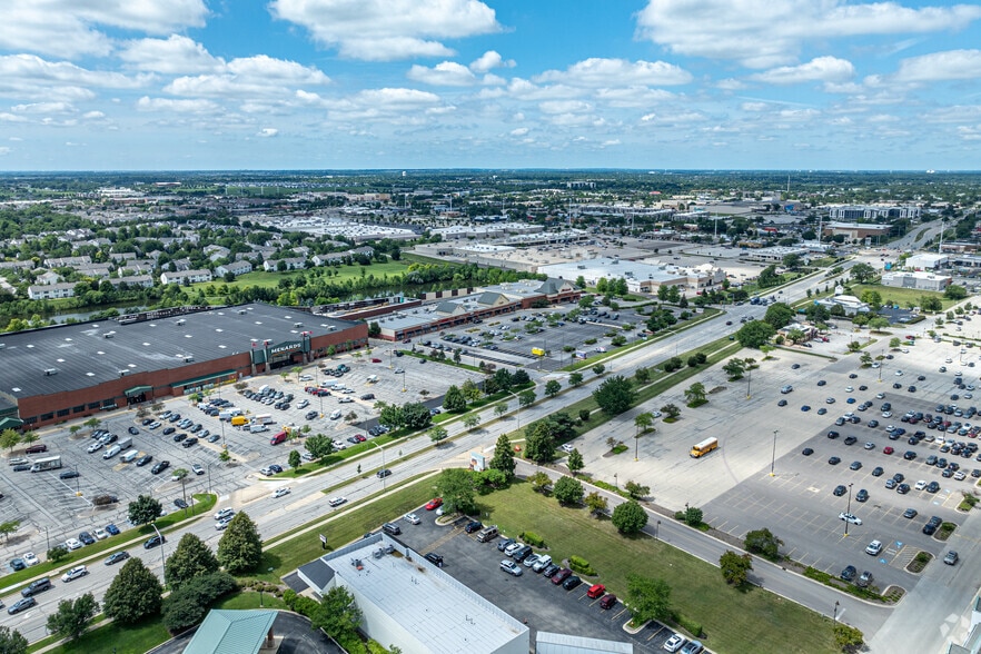 More Photos Of 2760 Aurora Ave, Naperville Storefront Retail Office For Lease