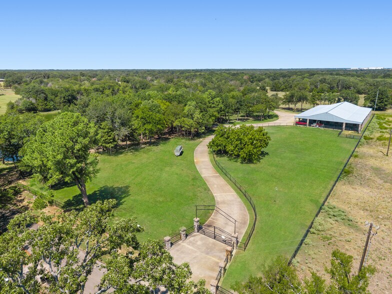 More Photos Of 1276 County Road 3318, Greenville Lodge Meeting Hall For Sale