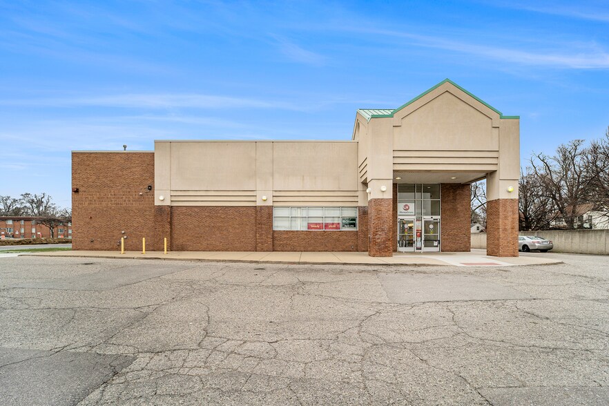 Primary Photo Of 18585 Dale St, Detroit Drugstore For Sale