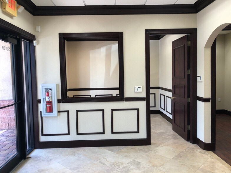 More Photos Of 9825 Marina Blvd, Boca Raton Medical For Lease