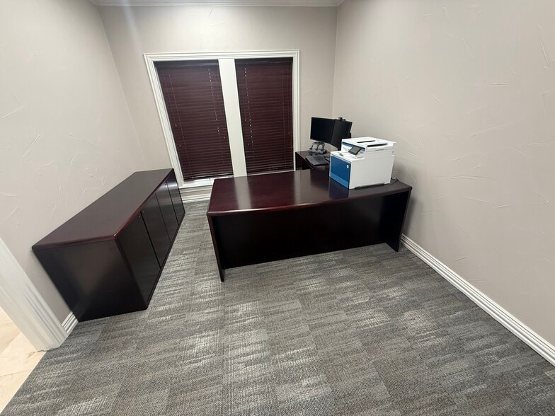 More Photos Of 1316 Village Creek Dr, Plano Office For Lease
