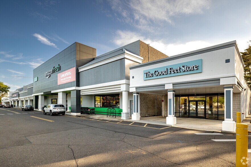 Primary Photo Of 6-52 Manetto Hill Rd, Plainview Storefront For Lease