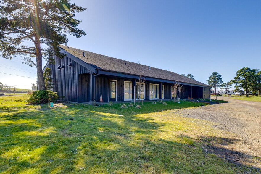 More Photos Of 210 3rd St, Garibaldi Manufactured Housing Mobile Home Park For Sale