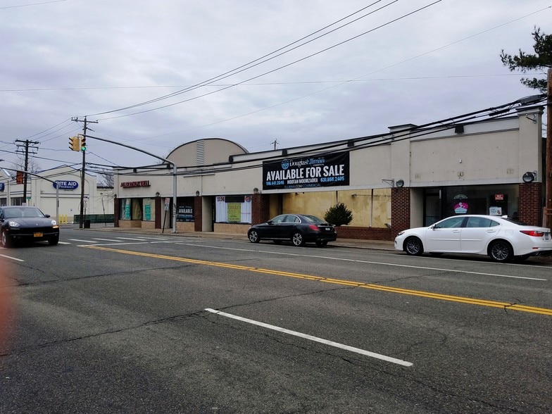 More Photos Of 1358-1360 Willis Ave, Albertson Freestanding For Sale