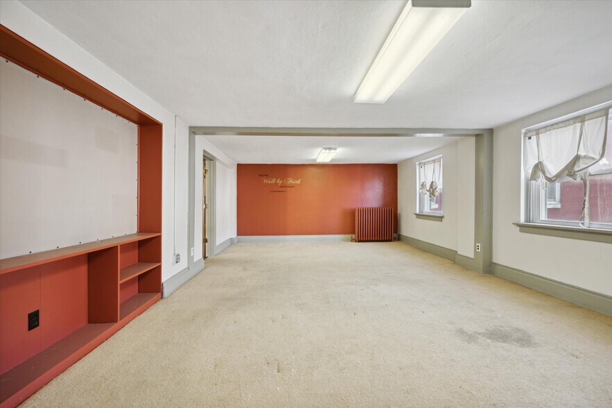 More Photos Of 725 Navarre Ave, Toledo Religious Facility For Sale