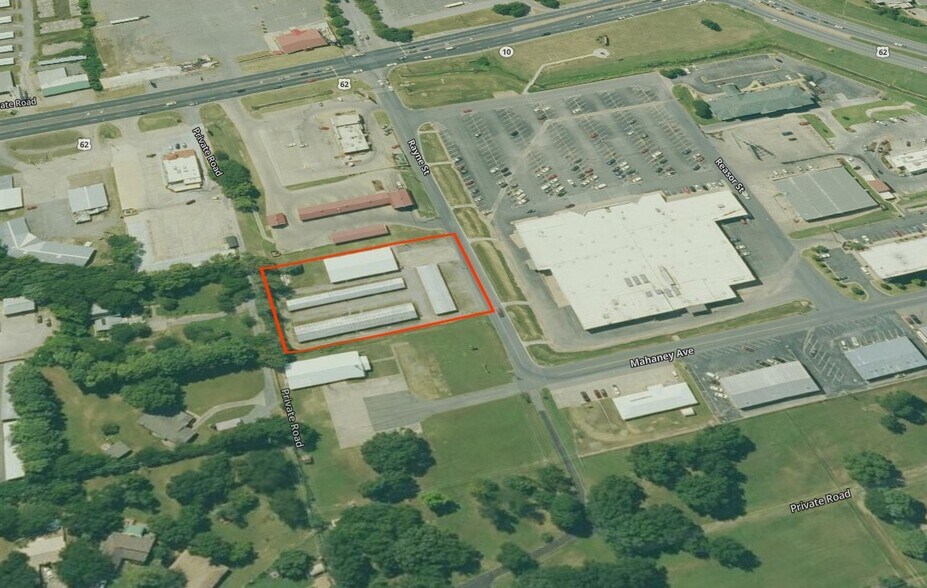 More Photos Of 200 E Rayne St, Tahlequah Self Storage For Sale