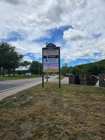 More Photos Of 1425 Kingstown Rd, South Kingstown Manufacturing For Sale