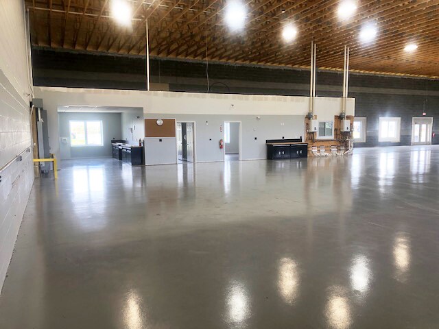 More Photos Of 7 Aaron Way, Sparta Manufacturing For Sale