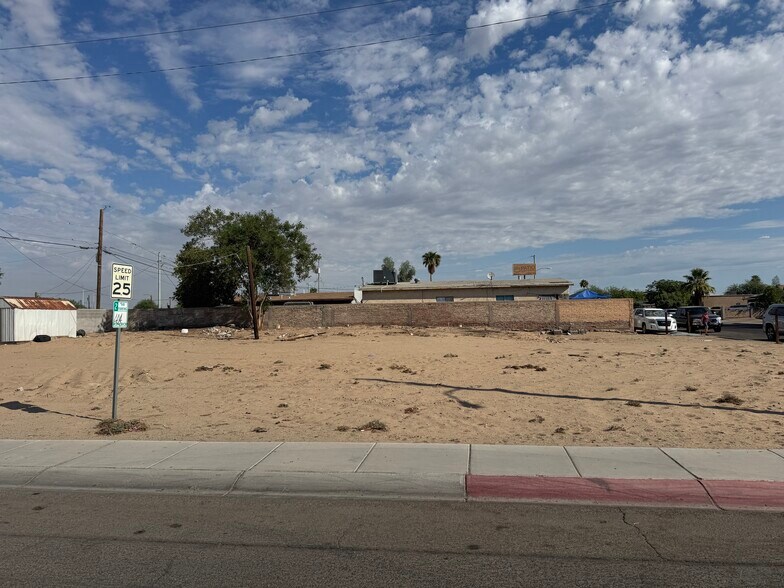 More Photos Of 606 N 4th Ave, San Luis Land For Sale