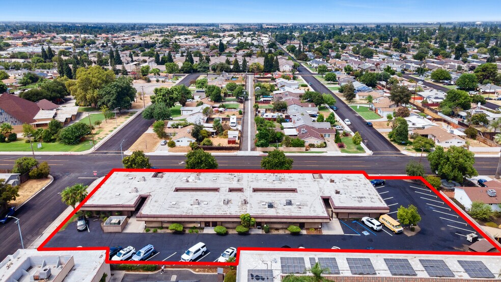 More Photos Of 1629 Pollasky Ave, Clovis Office For Sale