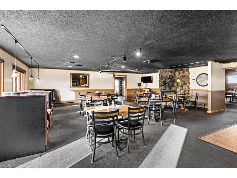 More Photos Of 4654 County Highway 61 hwy, Moose Lake Specialty For Sale