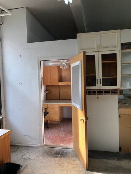 More Photos Of 153 W 27th St, New York Office For Lease