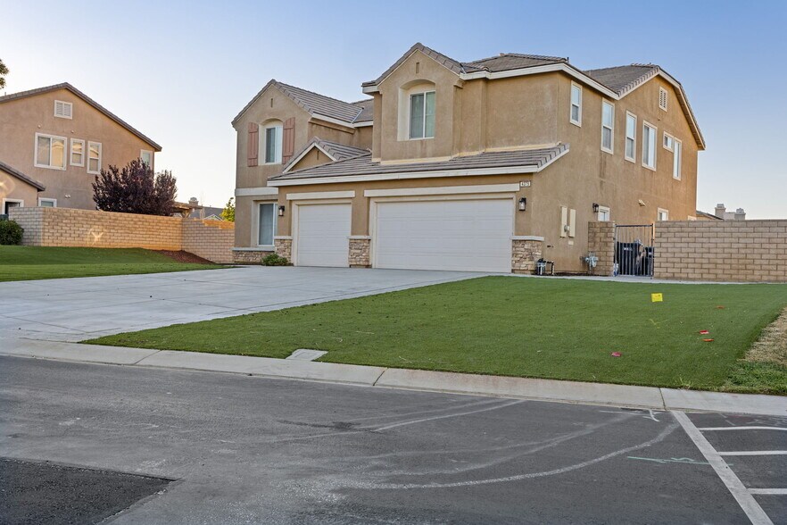 More Photos Of 4375 W Avenue M11, Lancaster Rehabilitation Center For Sale
