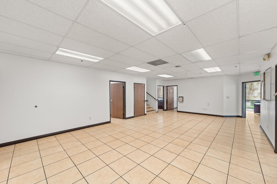 More Photos Of 751 Via Lata, Colton Manufacturing For Sale