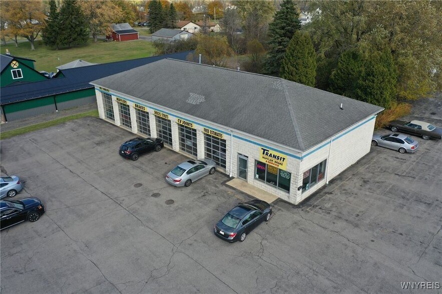 More Photos Of 2831 Transit Rd, Elma Flex For Lease