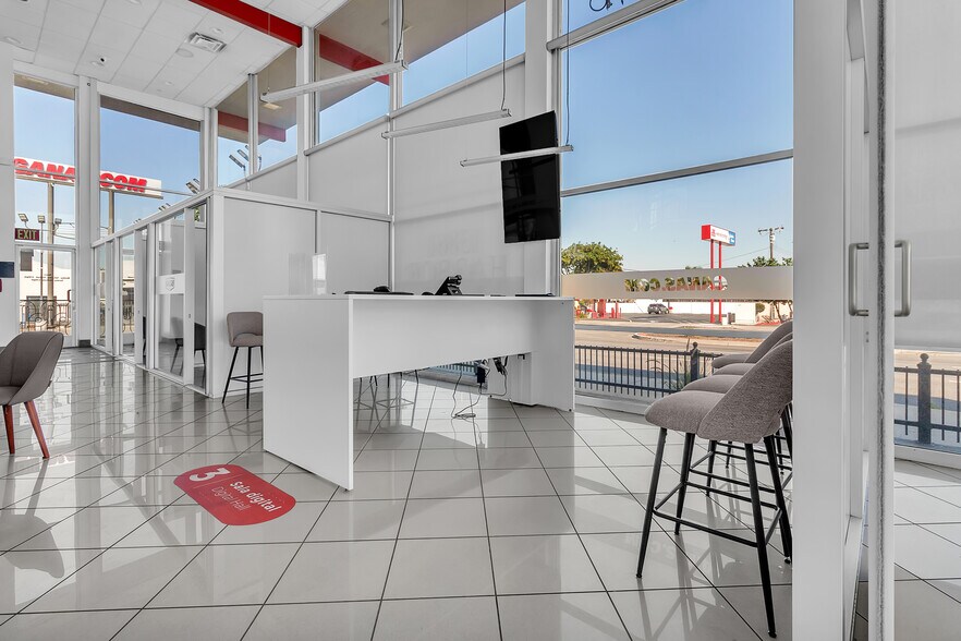 More Photos Of 13851-13861 Harbor Boulevard, Garden Grove Auto Dealership For Lease