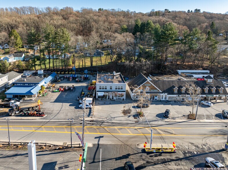 More Photos Of 524-526 Bedford Rd, Bedford Hills General Retail For Sale
