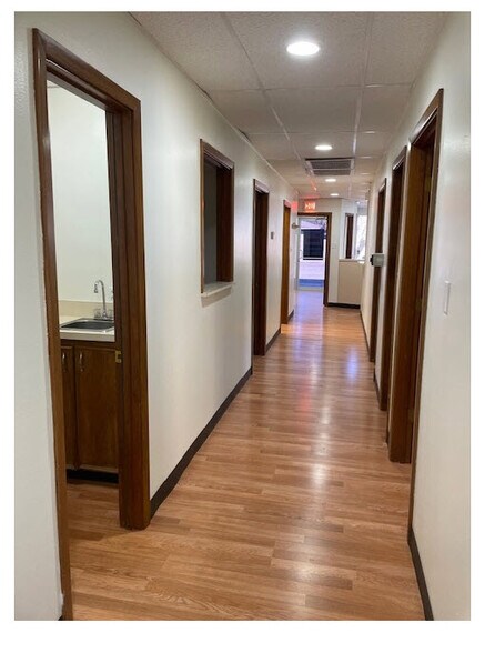 More Photos Of 648 W Campbell Rd, Richardson Medical For Lease